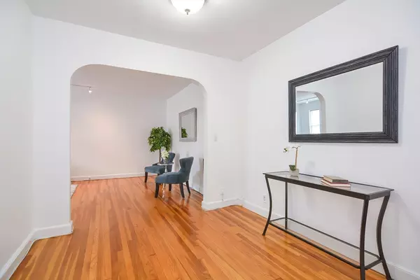 Brookline, MA 02446,40 Browne Street #5