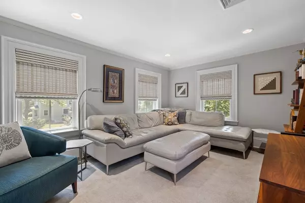 Newton, MA 02461,138 Lincoln St #2