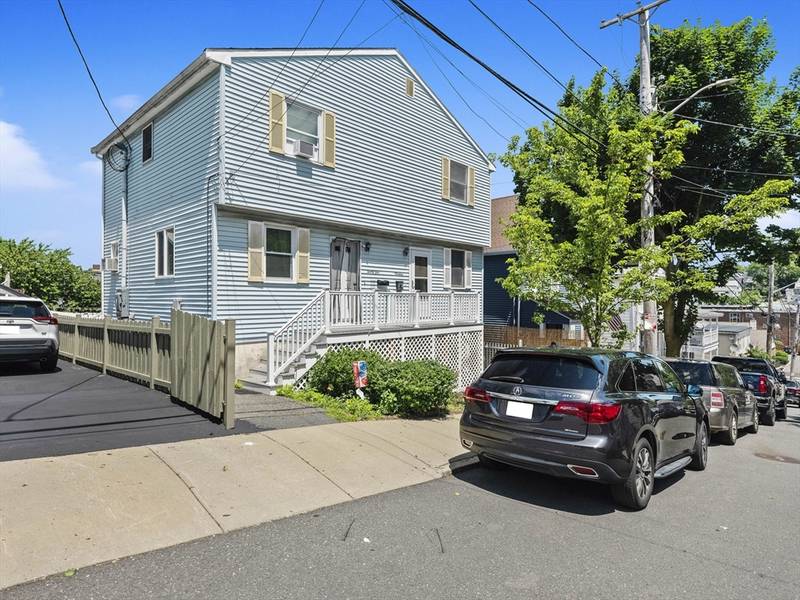 19 Hillside Ave #19, Everett, MA 02149