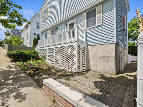 Everett, MA 02149,19 Hillside Ave #19