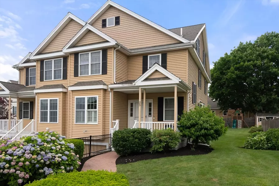 25 Andrea Circle #25, Needham, MA 02492