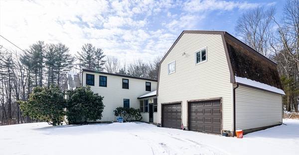 82 Ramshorn Road, Charlton, MA 01507