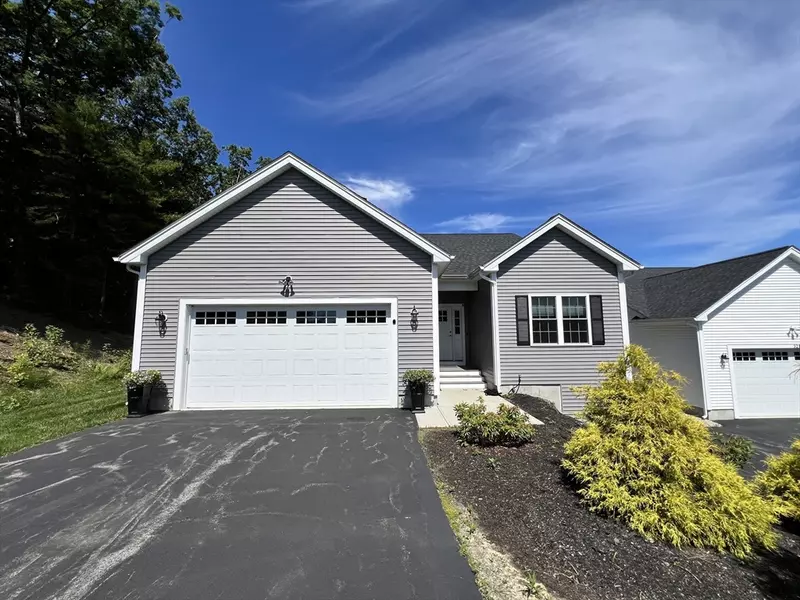 32A Compass Cir #A, Boylston, MA 01505