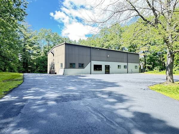 37 Silvio O Conte Drive, Greenfield, MA 01301