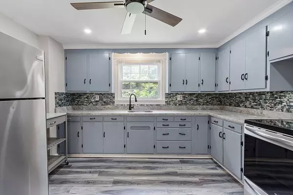 Paxton, MA 01612,282 Pleasant Street