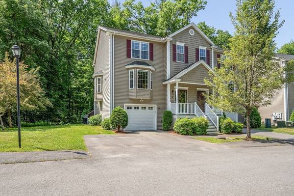 8 Cricones Way #1, Tyngsborough, MA 01879