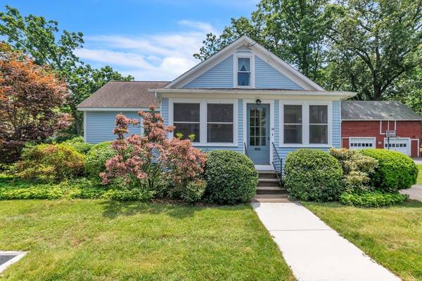 48 Cherry St, Easthampton, MA 01027