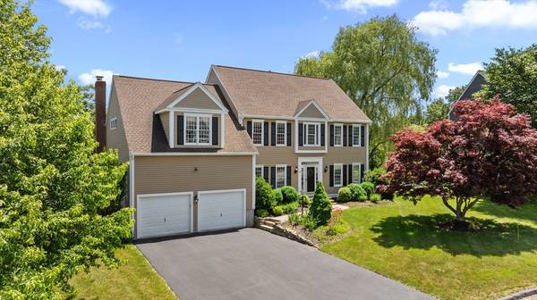 45 Piccadilly Way, Westborough, MA 01581