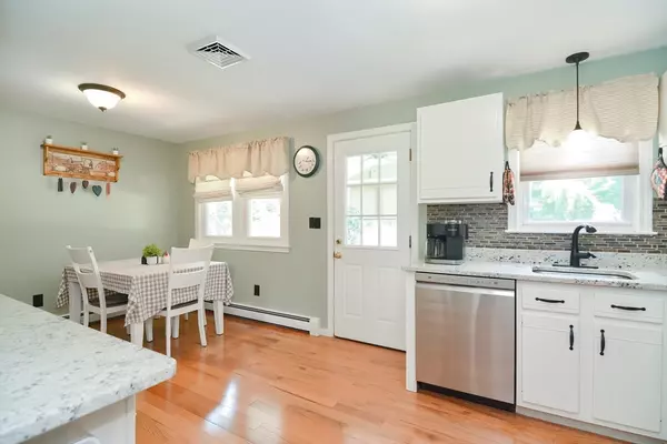 Norton, MA 02766,4 Reinhard Dr