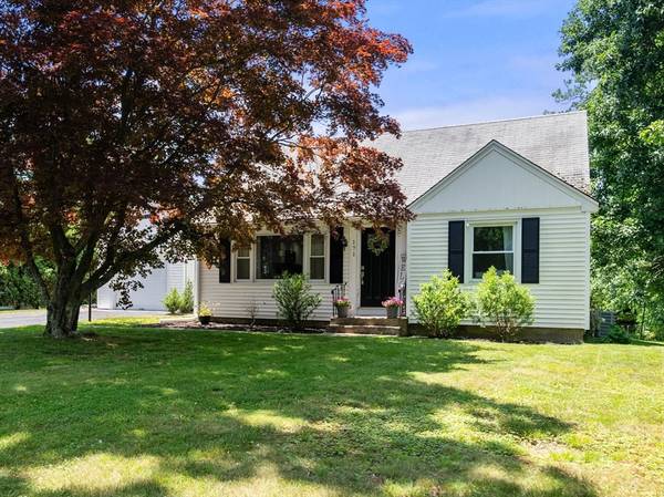 171 Old Post Rd, North Attleboro, MA 02760