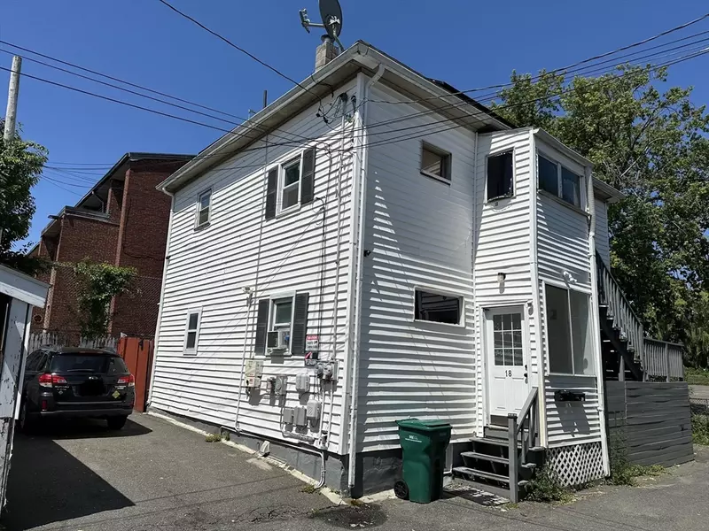 18 Daniel Pl, Lynn, MA 01902