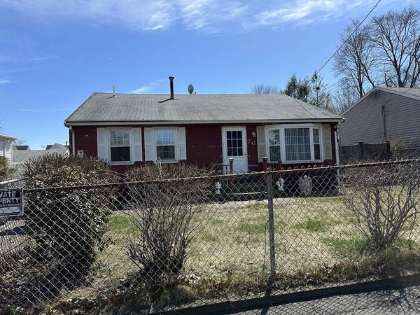 76 Foster St, Brockton, MA 02301