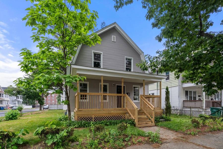 35 Ranney St, Springfield, MA 01108