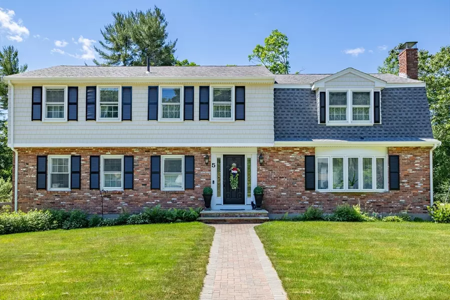 5 Phlox Ln, Acton, MA 01720