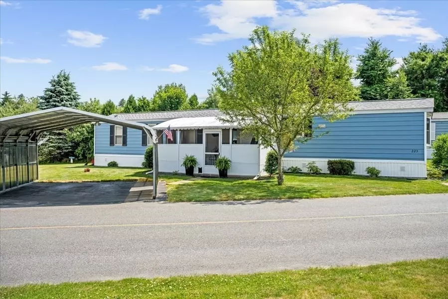 223 Park Circle, Sturbridge, MA 01566