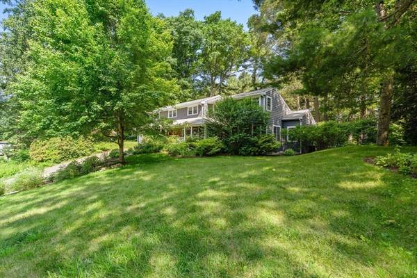 25 Highgate Road, Wayland, MA 01778