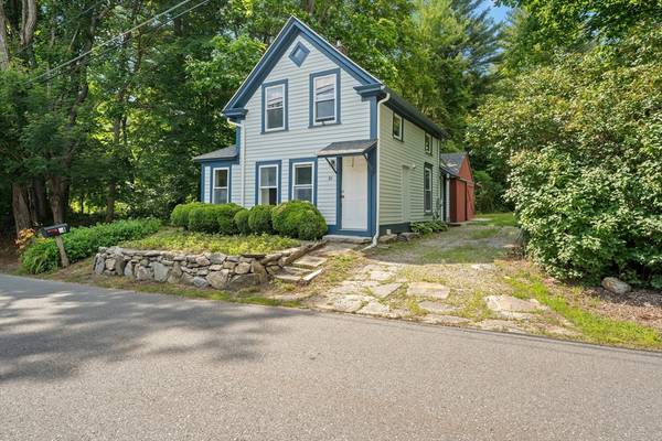 84 Elm Street, Upton, MA 01568