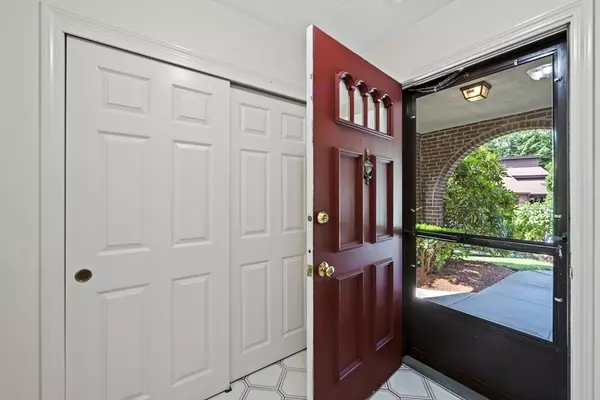 Peabody, MA 01960,49 Hawthorne Circle #49