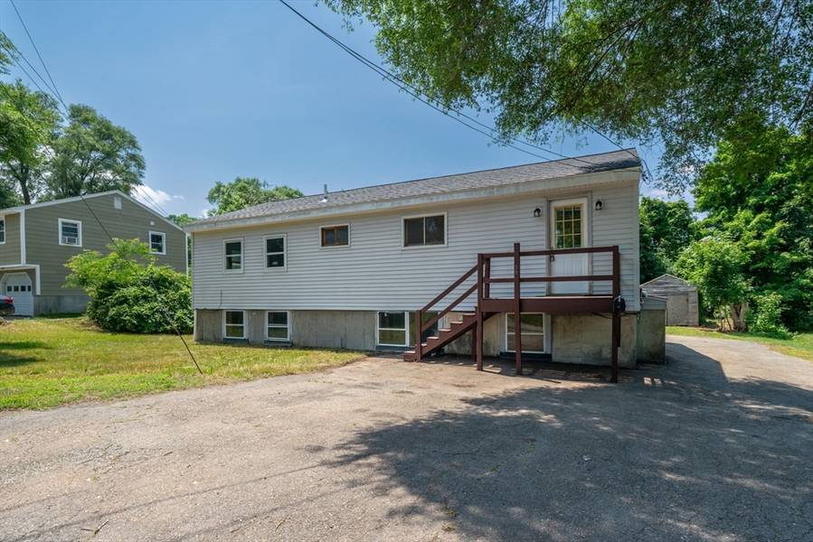 39 Willard St, Ayer, MA 01432