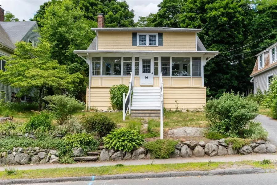 14 Prentice St, Waltham, MA 02451