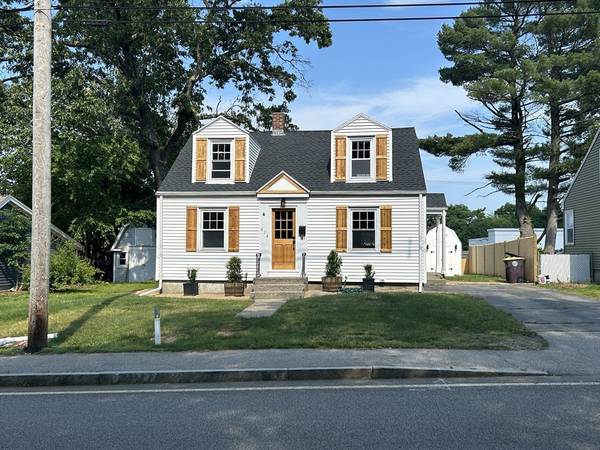 618 Front St, Weymouth, MA 02188