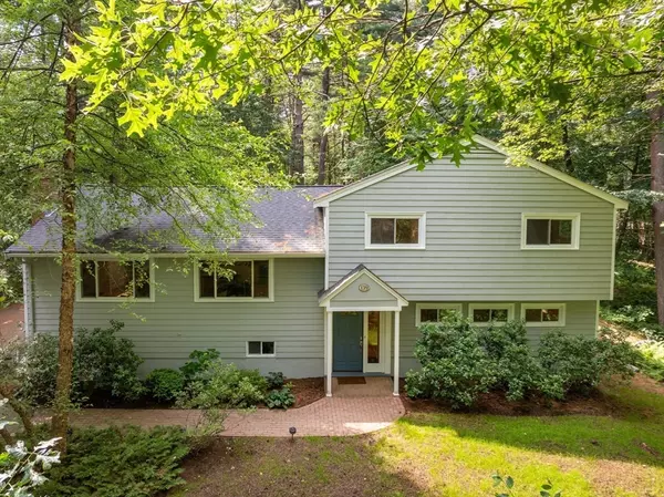 139 Woodridge Rd, Wayland, MA 01778