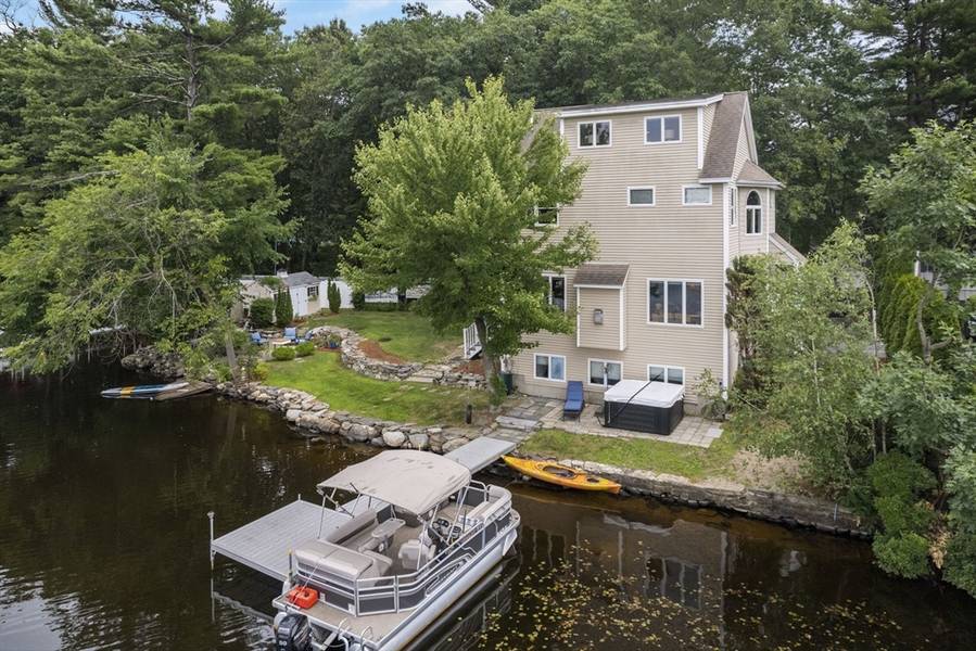 1 Lakeside Ave, Chelmsford, MA 01824