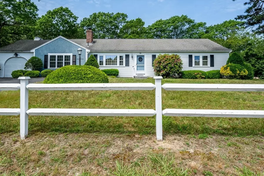 29 General Lawrence Rd, Yarmouth, MA 02664