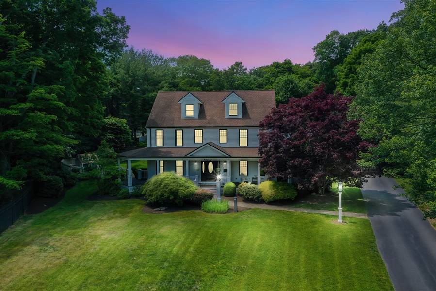 38 Morse Farm Ln, Holliston, MA 01746