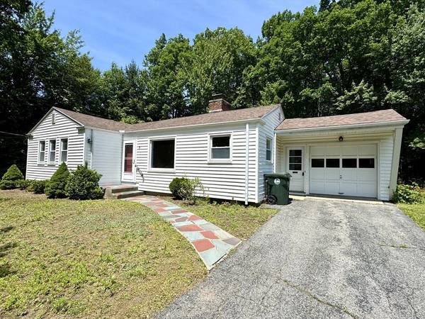 5 W Fairhill Rd, Holden, MA 01520