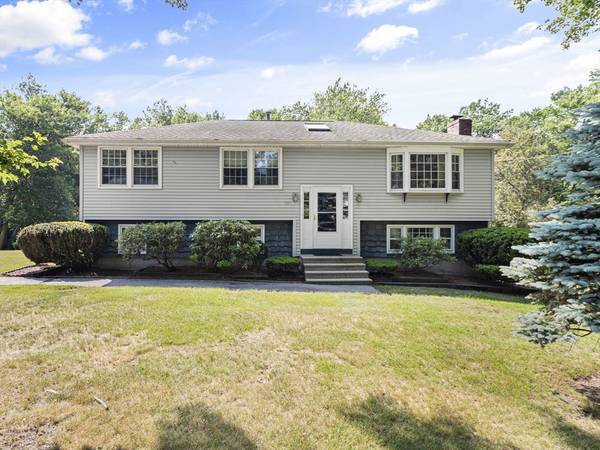 381 Treble Cove Rd, Billerica, MA 01862