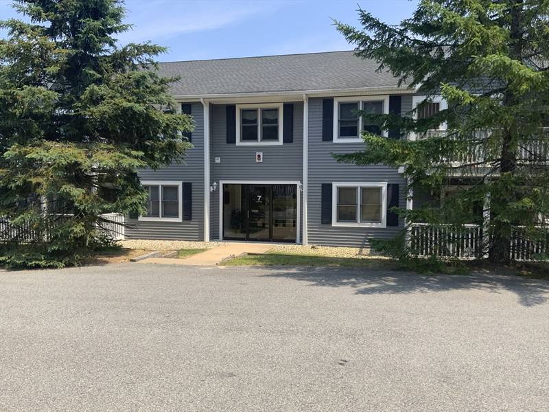 450 Somerset Ave #7-6, Taunton, MA 02780