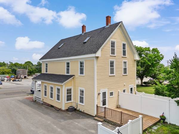 Newburyport, MA 01950,184 State St #184