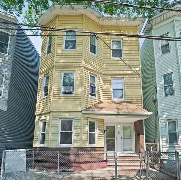 92 Willow St, Cambridge, MA 02141