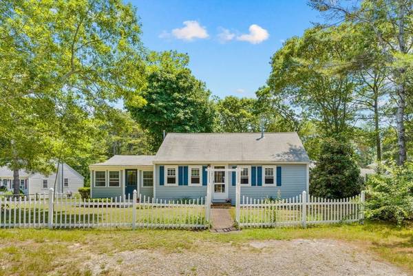 22 Thomas Path, Yarmouth, MA 02673