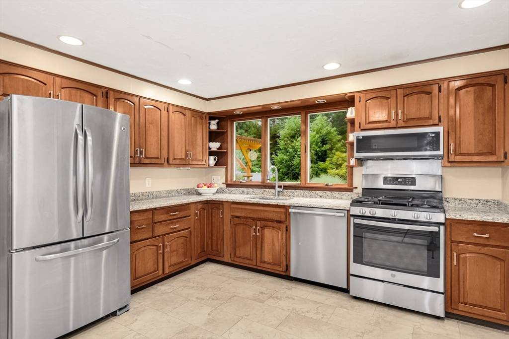 Northborough, MA 01532,25 Coolidge Circle