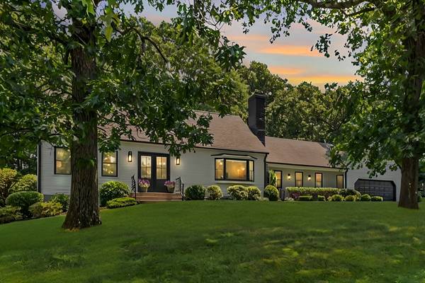 360 Pinewood Drive, Longmeadow, MA 01106