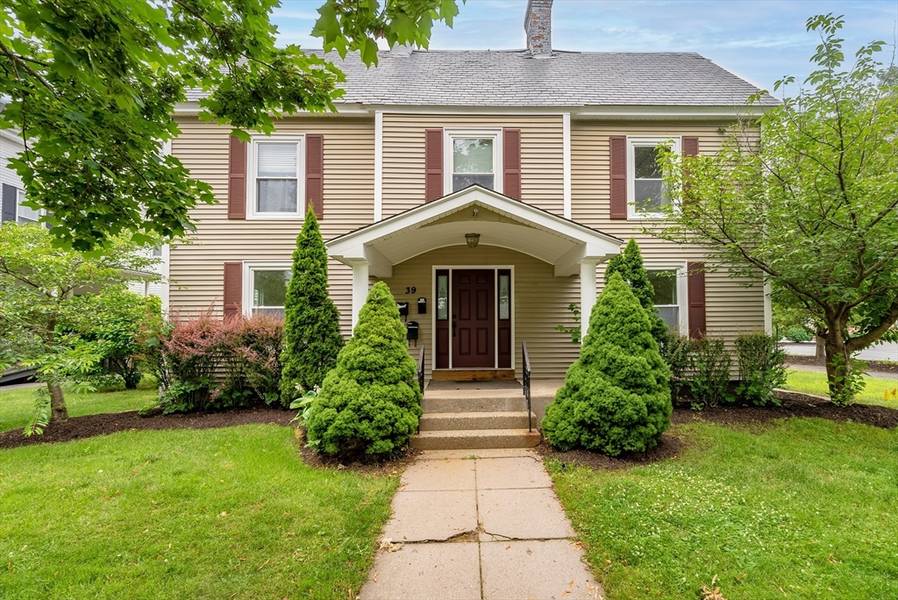 39 Court Street, Westfield, MA 01085