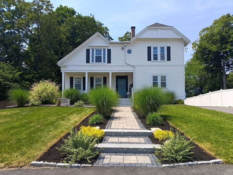 31 Cedar St, Bridgewater, MA 02324