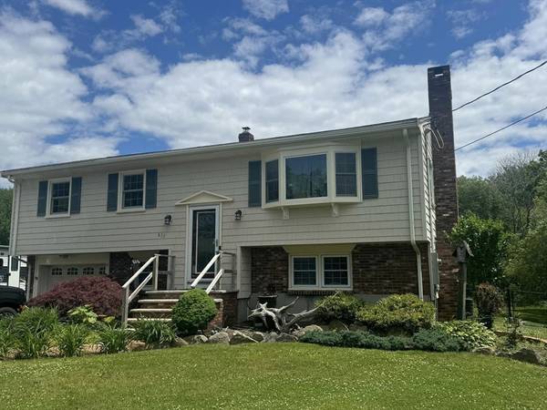 633 Williams St, Dighton, MA 02764