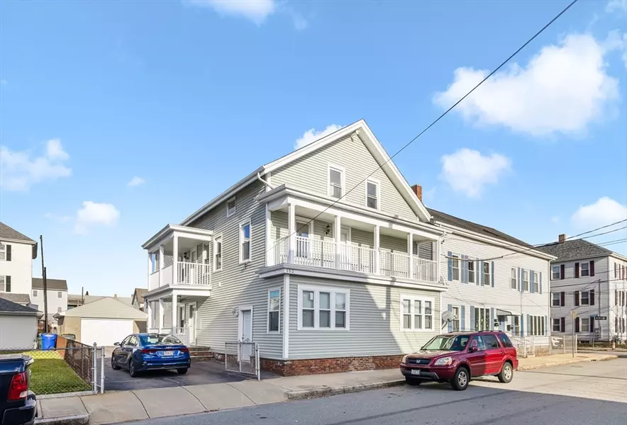 152 George St, Fall River, MA 02720