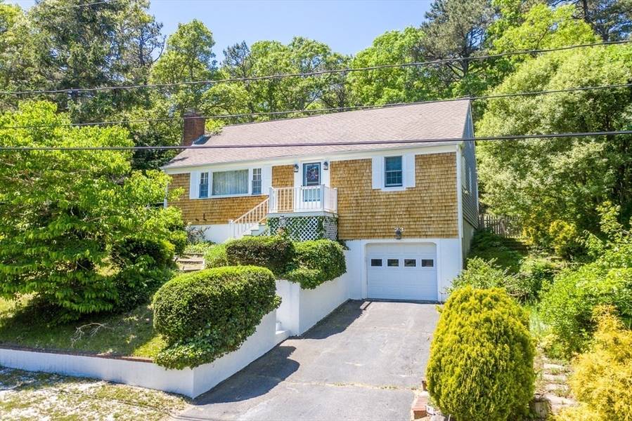 23 Hyda Way, Dennis, MA 02660