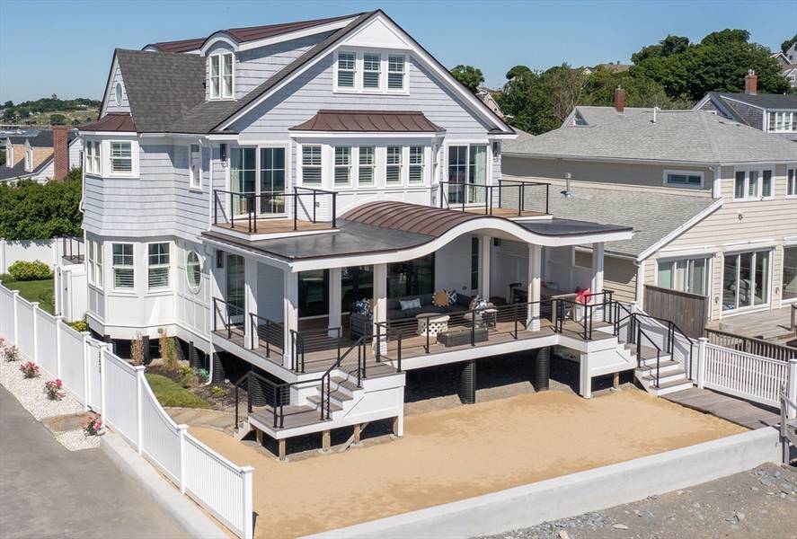 353 Beach Ave, Hull, MA 02045