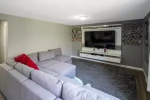 Barnstable, MA 02601,733 W Main St #C