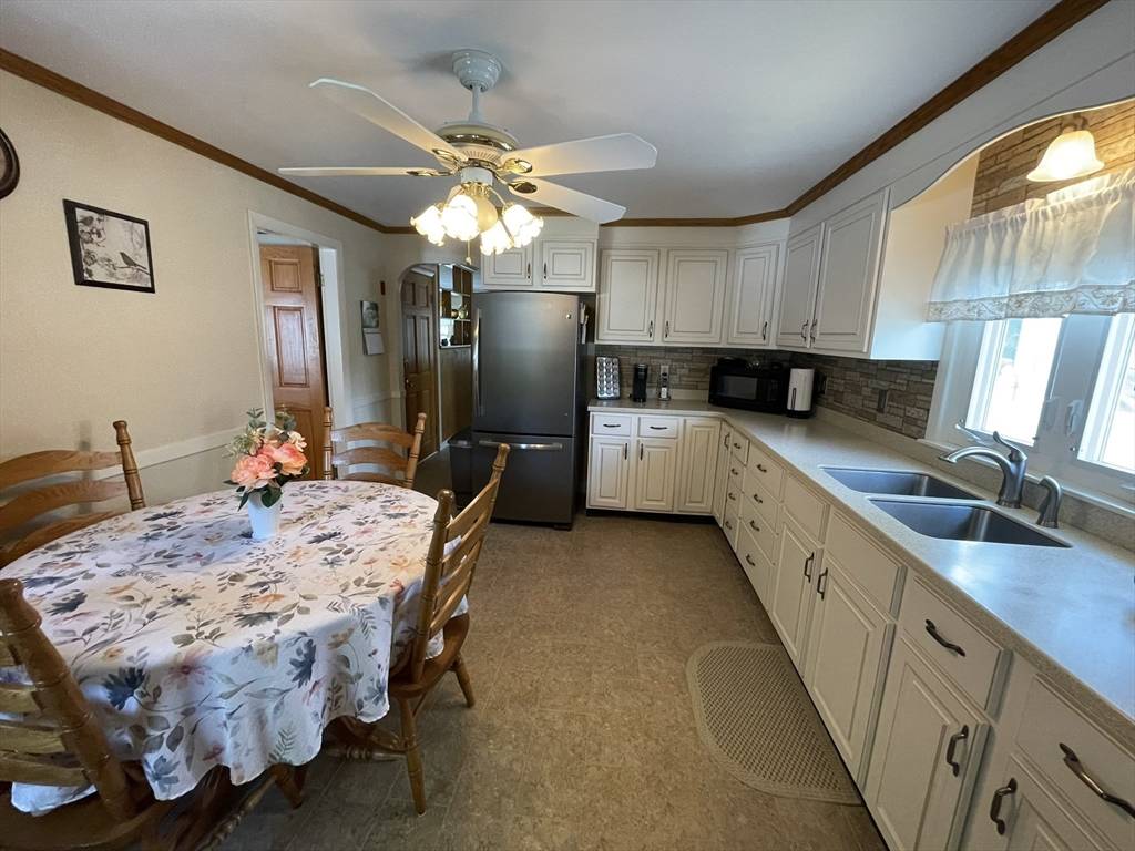 Peabody, MA 01960,41 Bay State Rd