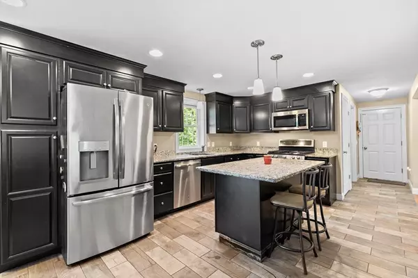 Lakeville, MA 02347,53 Highland Road