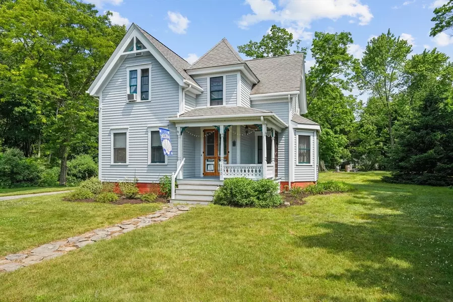 130 S Worcester St, Norton, MA 02766