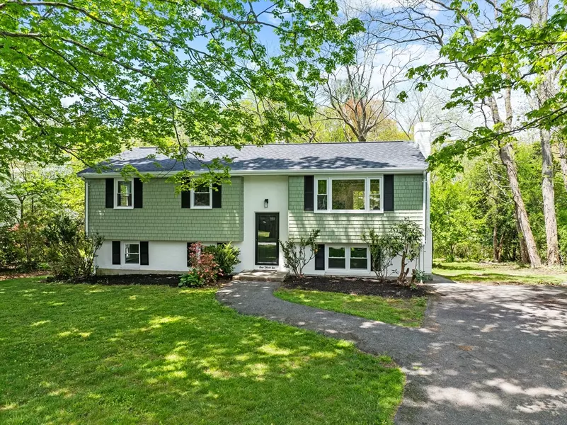 436 King Street, Raynham, MA 02767