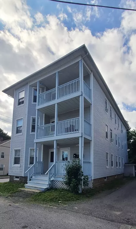 Webster, MA 01570,16 Brookline St