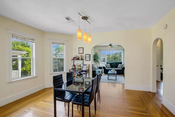 Medford, MA 02155,28-30 Early Ave